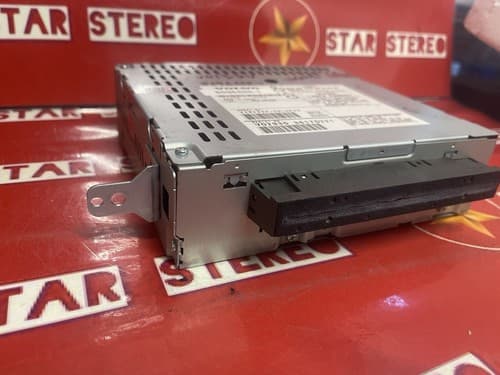 2003-2006 Volvo XC90 CD Player 8696555-1 OEM VO137U - Thumbnail 3