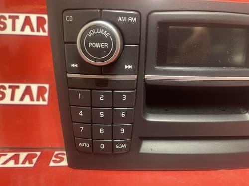 07 VOLVO XC-90 CD RADIO AM FM FACE PLATE PANEL 30797250 30752420 VO101U - Thumbnail 3
