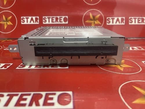 2003-2006 Volvo XC90 CD Player 8696555-1 OEM VO137U - Thumbnail 4