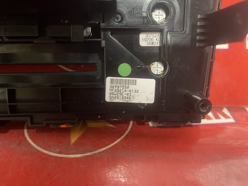 07 VOLVO XC-90 CD RADIO AM FM FACE PLATE PANEL 30797250 30752420 VO101U - Thumbnail 6