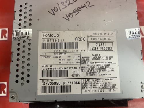 2008-2009 Volvo S70 AM FM Radio Receiver 6 Disc CD Player 30775843AA VO132U - Thumbnail 4