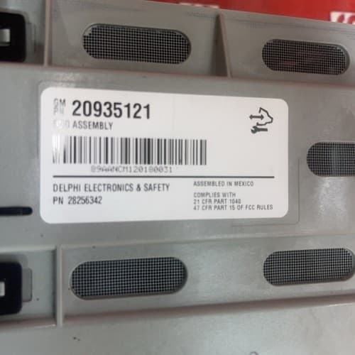 UNLOCKED 2011-2012 GMC Acadia Radio Receiver AM FM CD Aux Input 20935121 GM140U - Thumbnail 6