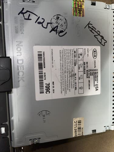 2014 2015 2016 2017 KIA SOUL AM/FM/CD/SAT RADIO OEM 96170B2090CA KI125AU - Thumbnail 5