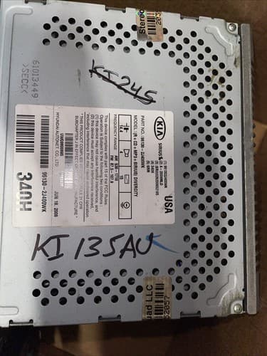 2009 KIA BORREGO RADIO RECEIVER CD PLAYER AUX OEM 96130-2J400WK KI135AU - Thumbnail 5