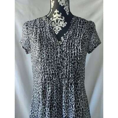 MSK Petite Animal Print Fit & Flare Dress Short Sleeve V-Neck Black/White Size 6 - Thumbnail 2