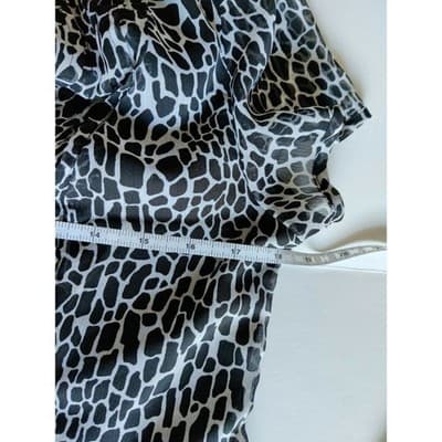 MSK Petite Animal Print Fit & Flare Dress Short Sleeve V-Neck Black/White Size 6 - Thumbnail 7