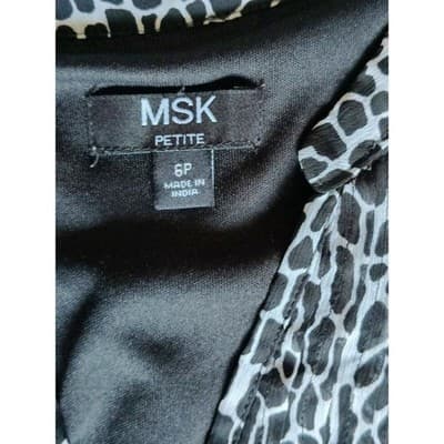 MSK Petite Animal Print Fit & Flare Dress Short Sleeve V-Neck Black/White Size 6 - Thumbnail 5