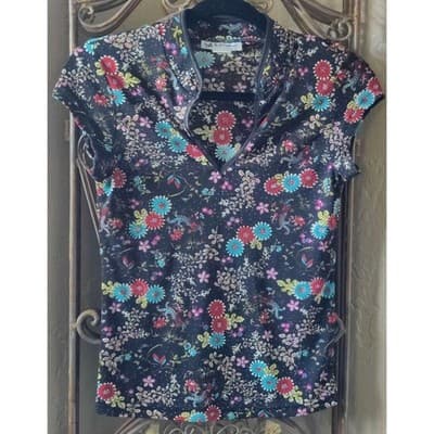 Women's Self Esteem Top Style 4948570X Cap Sleeves V-Neck SZ Medium - Thumbnail 3