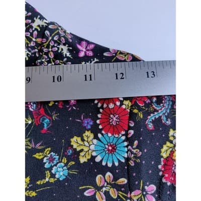 Women's Self Esteem Top Style 4948570X Cap Sleeves V-Neck SZ Medium - Thumbnail 7