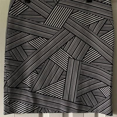 Worth Women's Geometric Pencil Skirt Black & White Size 10 Short - Image 1