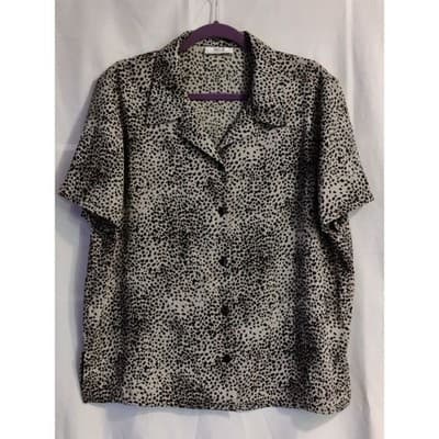 AGB California Leopard Print Button Up Short Sleeve Blouse Women - Image 1