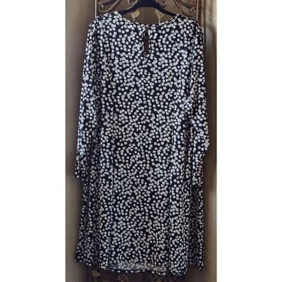 Ellos Black White Circle Dot Print Smooth Slinky Knit Trapeze Dress - Thumbnail 2
