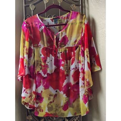 Womens Nue Options 3/4 Winged Dolman Sleeve And An A-line Effect To The Blouse - Image 1