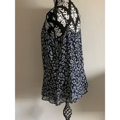 Cabi Women's Blue Animal Print Cami Blouse Size M Sleeveless Peplum - Thumbnail 4