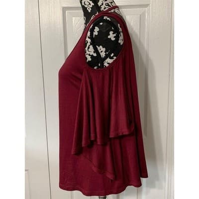 Shop The Trends Women's M Red Asymmetrical Hem Tank Top Sleeveless - Thumbnail 3