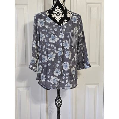 christopher & banks Petite PXL Floral Stripe 3/4 Sleeve V-Neck Tunic Top - Image 1