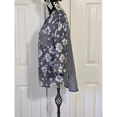 christopher & banks Petite PXL Floral Stripe 3/4 Sleeve V-Neck Tunic Top - Thumbnail 12