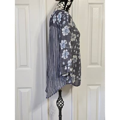 christopher & banks Petite PXL Floral Stripe 3/4 Sleeve V-Neck Tunic Top - Thumbnail 11