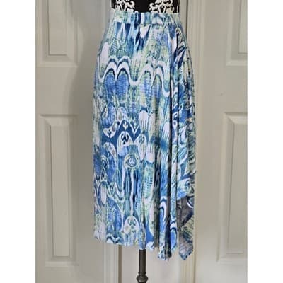 Womens Chico Blue White Abstract Print Knit Shirt size 1 - Thumbnail 10