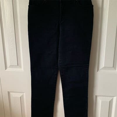 Gloria Vanderbilt Amanda Jeans Women's Petite 8P Black Straight Denim - Image 1