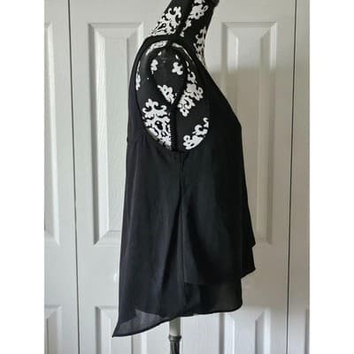 LARGE Women True Light Layered Sleeveless Racerback Asymmetric Hem Chiffon Top - Thumbnail 2