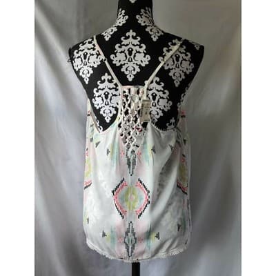 Aeropostale Womens White Tribal Macrame Racerback Cami Tank Top Large NWT - Thumbnail 2