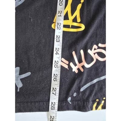 BAILEYS APPAREL Black Long Sleeve Graphic Tee Hustle Crown Graffiti Print Medium - Thumbnail 6