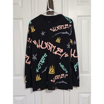 BAILEYS APPAREL Black Long Sleeve Graphic Tee Hustle Crown Graffiti Print Medium - Image 1