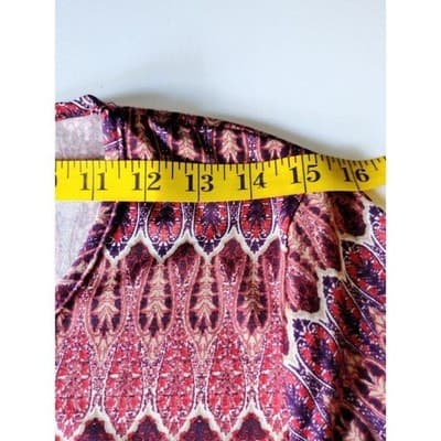 Shirley Blue Womens Burgundy Paisley Sharkbite Hem 3/4 Sleeve Top Size M - Thumbnail 5