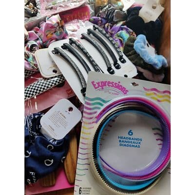 20 PC LOT Fashion Hair Accessories Salvage Shelf Pulls Assorted Styles and Brand - Thumbnail 3