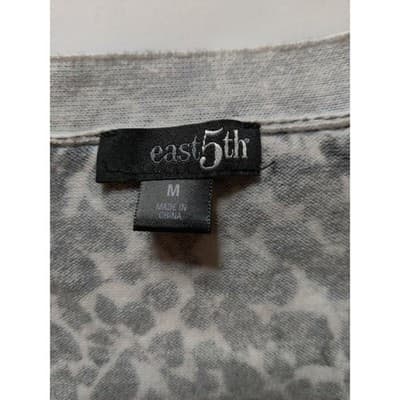 East 5th V-Neck Floral Print Long Sleeve Top Button Up Black White Size Medium - Thumbnail 5