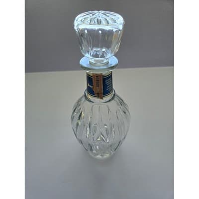Seagrams VO Glass Decanter Bottle Crystal Cut Stopper 1977 Vintage Collectible - Thumbnail 4
