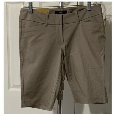 Mossimo Womens Khaki Bermuda Shorts Mid Waist Straight Hip Fit 3 Tan Size 4 NEW - Image 1