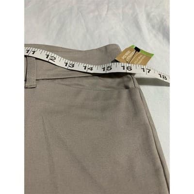Mossimo Womens Khaki Bermuda Shorts Mid Waist Straight Hip Fit 3 Tan Size 4 NEW - Thumbnail 6