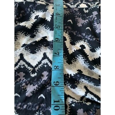 Indero Women's Zigzag Pattern Shorts Size S/M Elastic Waistband - Thumbnail 7