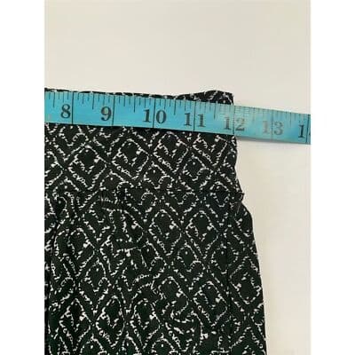 Women's S/M Black & White Geometric Shorts Casual - Thumbnail 3