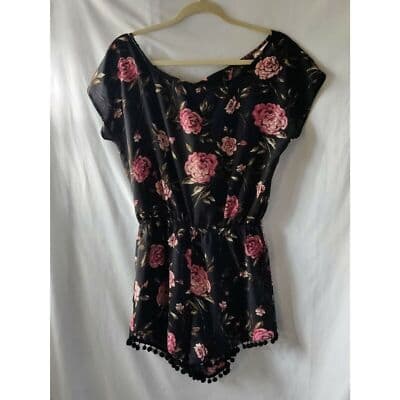 Mimi Chica Floral Elastic Waist Romper Short Sleeve Black Womens Size Medium - Image 1