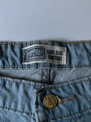 Signature By Levi Strauss & Co Low Rise Bootcut Jeans Denim Misses 14 Medium - Thumbnail 6