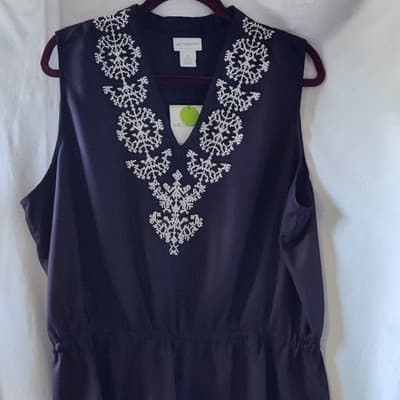 Liz Claiborne Navy Blue Embroidered V-Neck Sleeveless Rayon Blouse XL NEW - Image 1