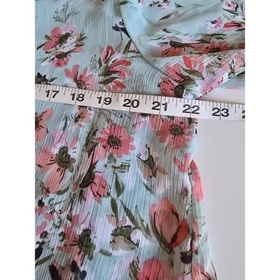 Sara Michelle Mint Green Floral Bell Sleeve Sharkbite Hem Blouse Large - Thumbnail 8