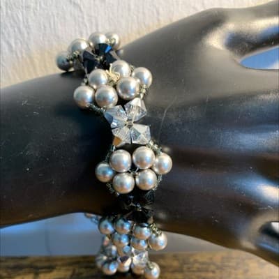 Pretty Silver Tone Faux Pearl Crystal Bead and Rhinestone Bracelet - Thumbnail 3