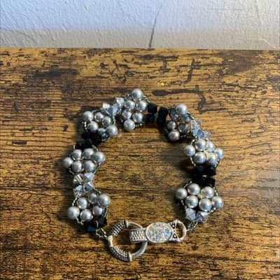 Pretty Silver Tone Faux Pearl Crystal Bead and Rhinestone Bracelet - Thumbnail 5