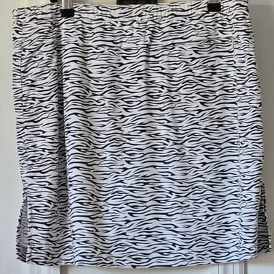 Green Lamb Zebra Print Golf Skort Athletic Skirt M M - Thumbnail 2