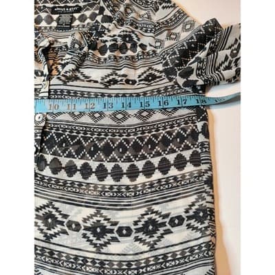 About a Girl Los Angeles Tribal Print Long Sleeve Button Up Blouse Shirt S - Thumbnail 6