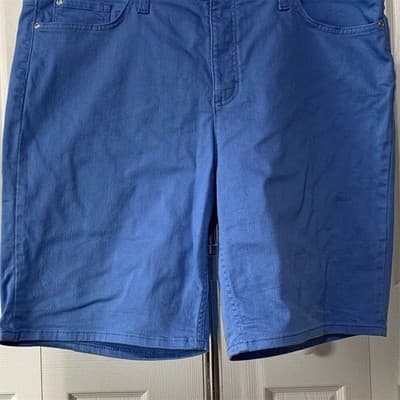 Lee Men's Blue Chino Shorts Size 20 Casual Flat Front - Image 1