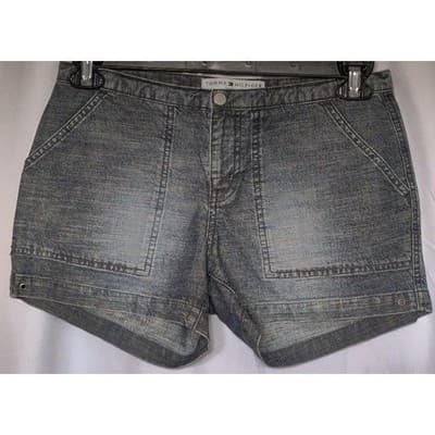 VTG. TOMMY HILFIGER Women's Vtg Denim, Light Wash Jeans Shorts - Image 1
