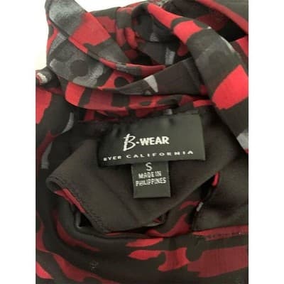 B-Wear Byer California Red Black Abstract Glitter Ruffle Tie Neck Blouse S - Thumbnail 4