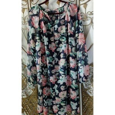 Time and Tru Womens Black Floral Long Sleeve - Image 1