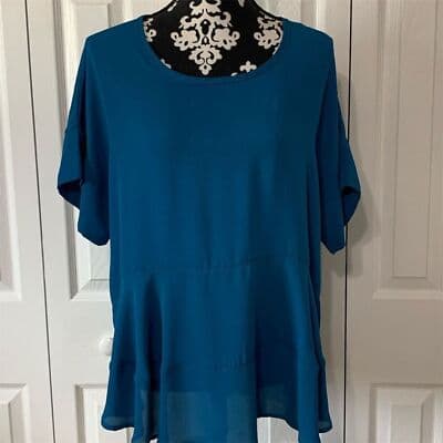Lila Women's Blue Blouse Size M Asymmetrical Hem Short Sleeve Casual - Image 1