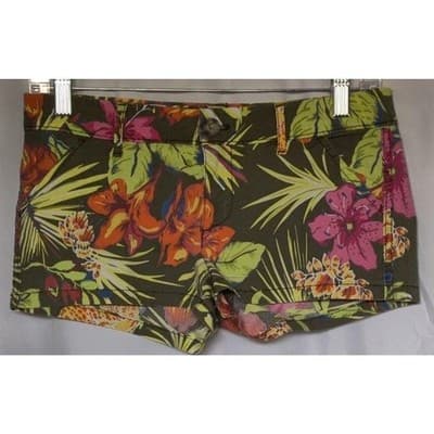 Holister Floral Stretch Print Hot Pants Shorts. Size 1 - Thumbnail 4